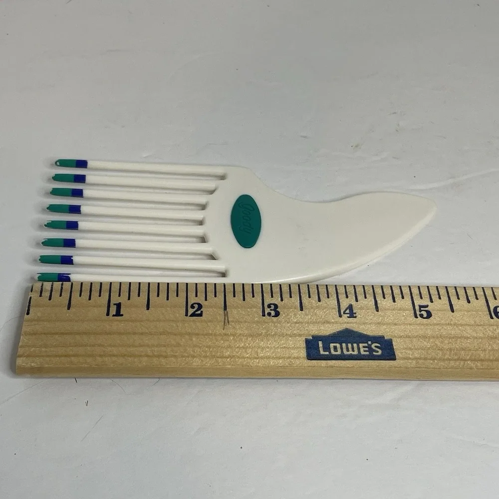 Vintage GOODY Hair Pick Lift Comb Tease Blue White Tips Retro Curved Handle 5.5
